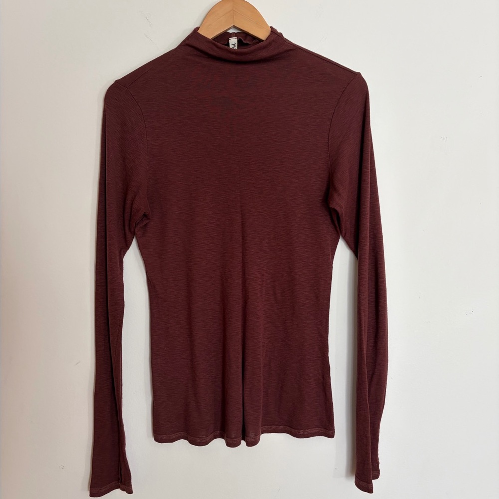 Michael Stars Burgundy Turtleneck with thumb holes.
